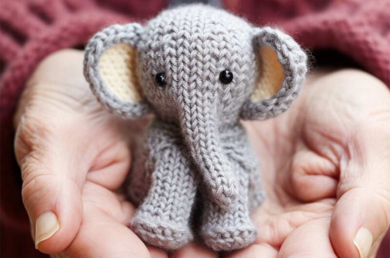 how to crochet a miniature elephant