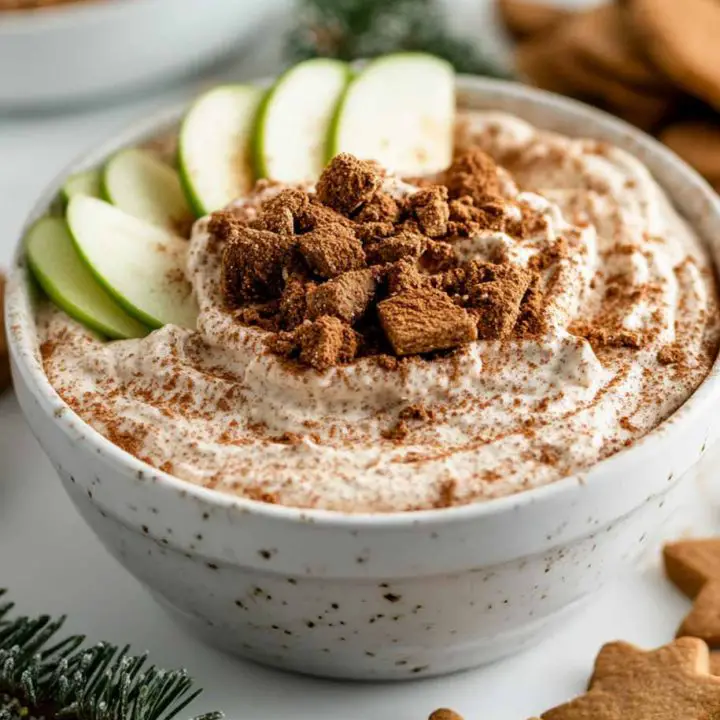 Gingerbread Cheesecake Dip