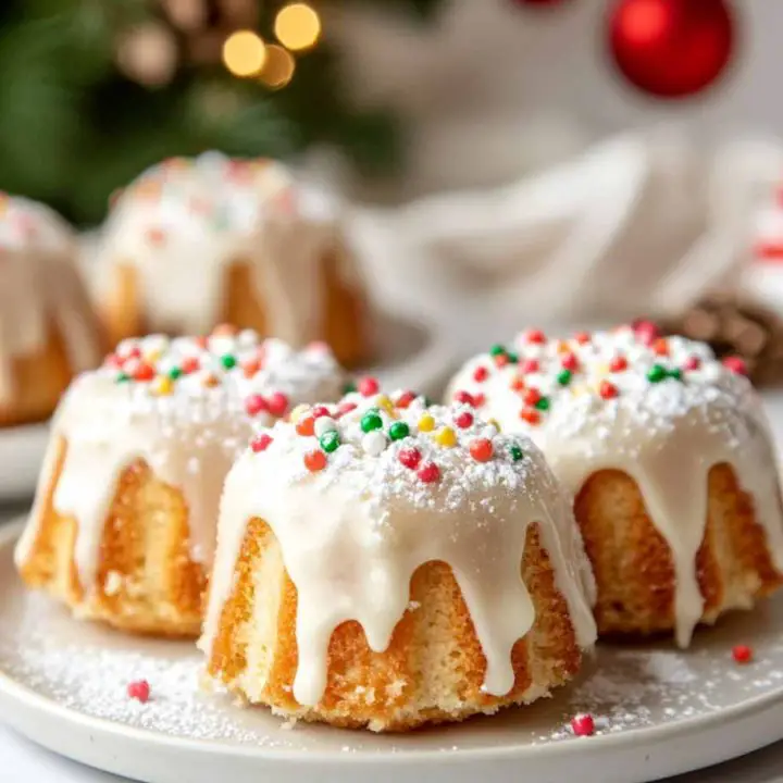 Mini Eggnog Bundt Cakes