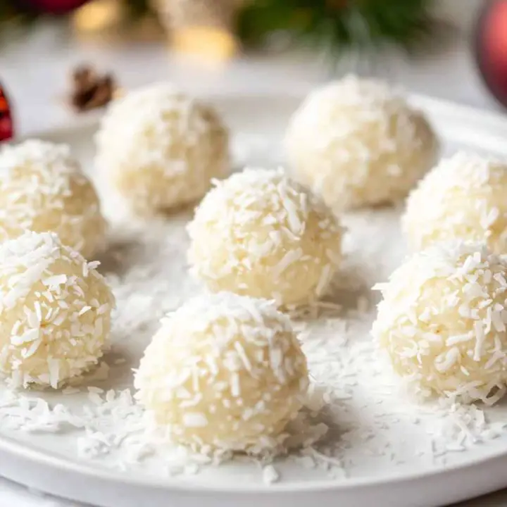 No-Bake Coconut Rum Balls