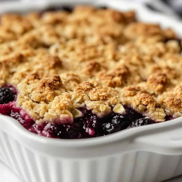 Berry-Pear Bliss Crumble